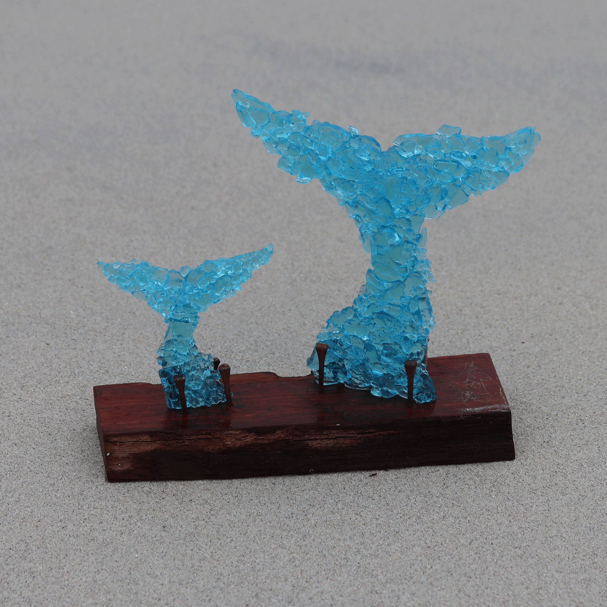 Sculpture Revalued whale tail Mother and baby